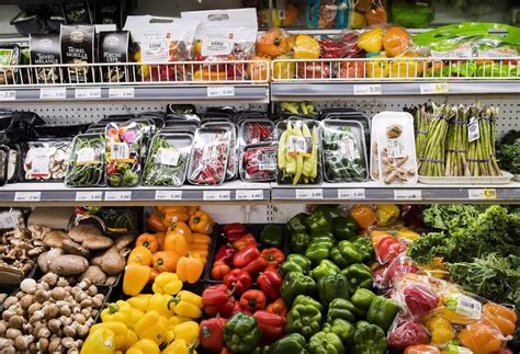 Are grocery stores greedy or a scapegoat? Group pushes back on feds’ ultimatum